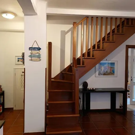 Apartment Casa Annalù With Garden, Wifi, *